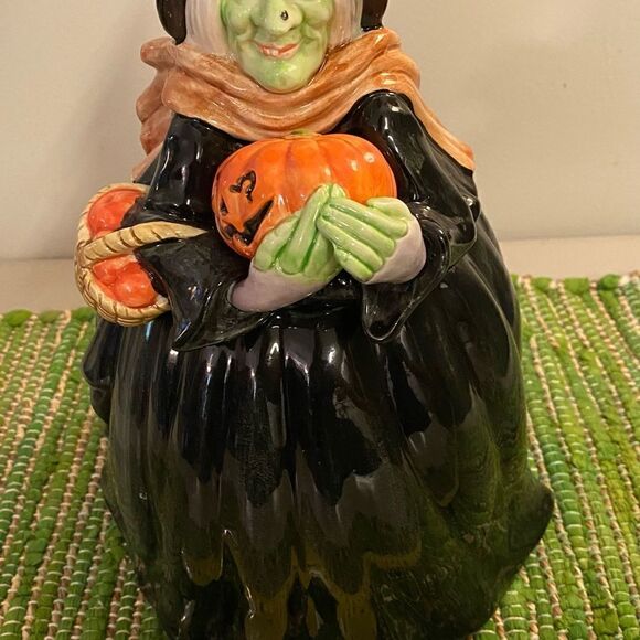 New Witch Cookie Jar 1988 Halloween
by FITZ & FLOYD - Picture 8 of 9